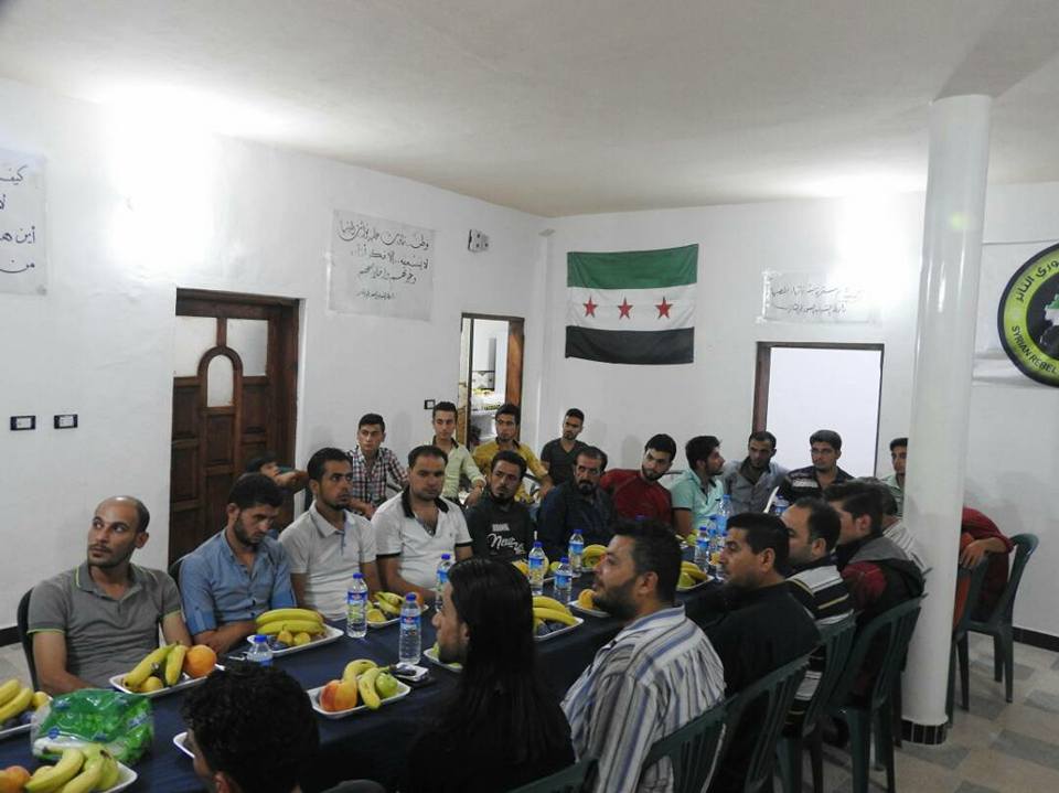 افتتاح أحد المكاتب لرابطة الشباب السوري الثائر في اعزاز